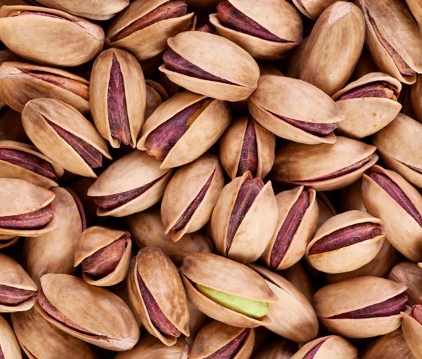 Antep fıstığı şart! A vitamini; kemik gelişimi ile büyüme ve kanserden korumada rol oynamaktadır”