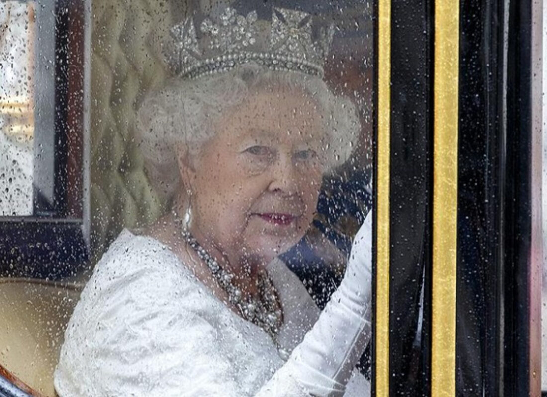 İngiltere Kraliçesi hayatını kaybetti