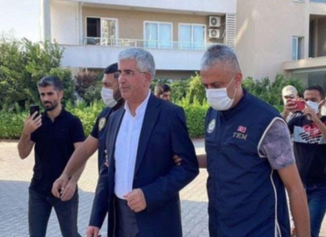 CHP’li belediyeye PKK operasyonu