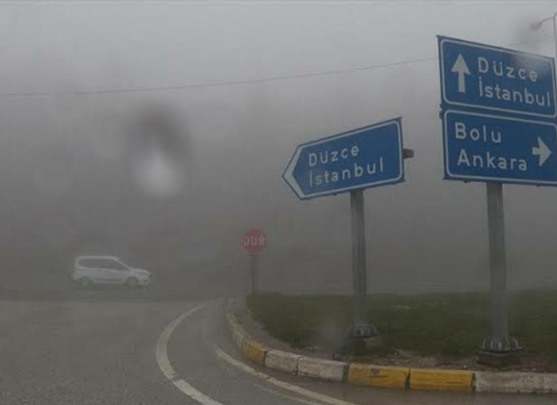 Bolu Dağı’nda sağanak ve yoğun sis etkili oluyor