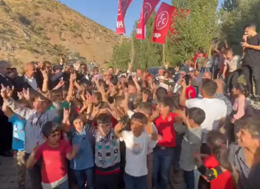 Şemdinli’de çocuklar dağları inletti