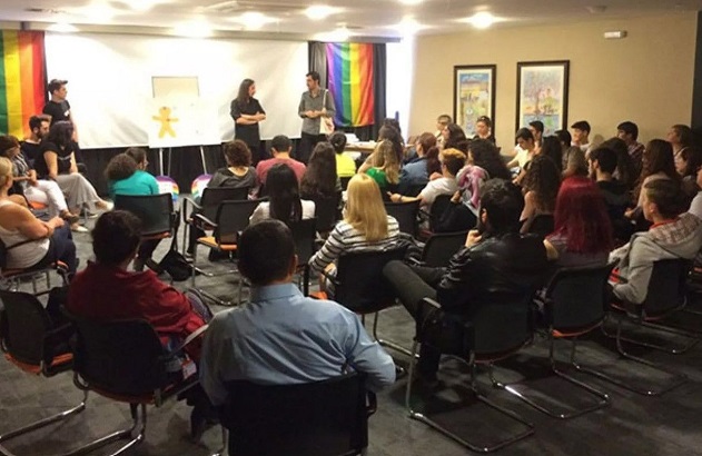 CHP’li belediyeden LGBT için merkez! Kılıçdaroğlu fahri üye oldu