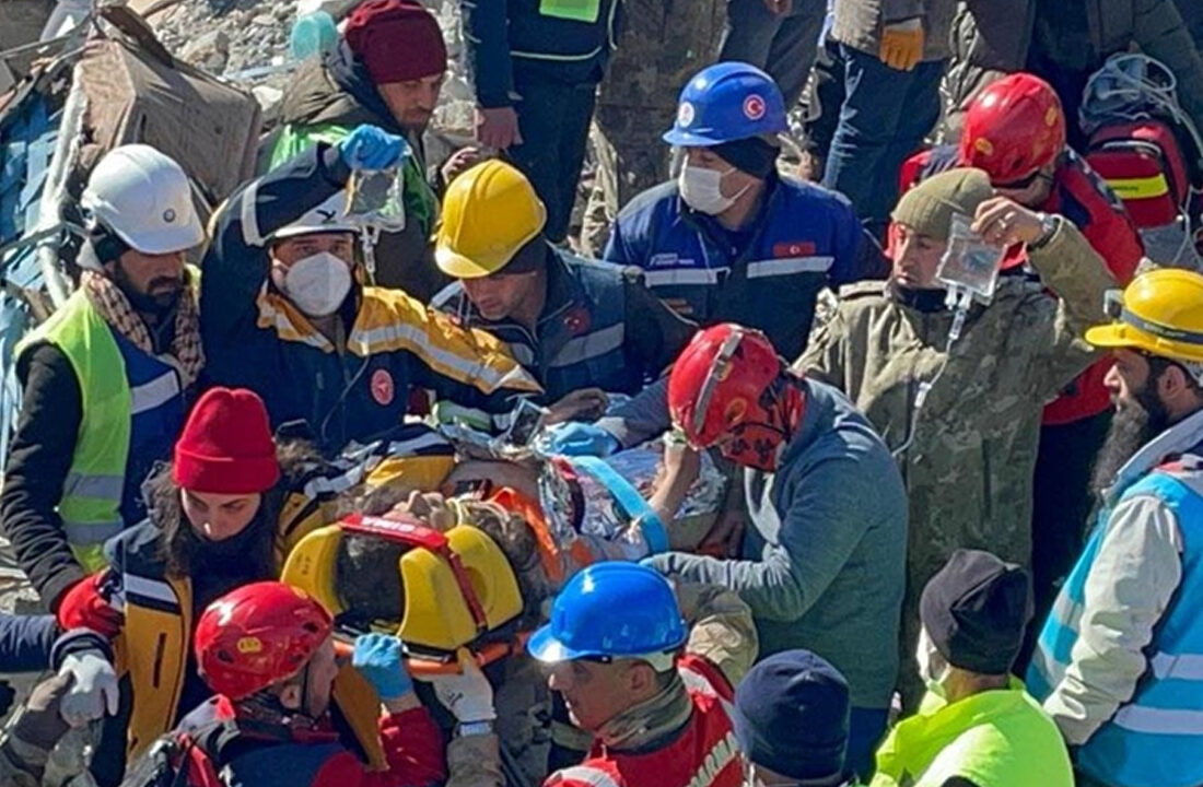 Adıyaman’da çifte mucize: 152. saatte bir çocuk ve bir genç kadın kurtarıldı