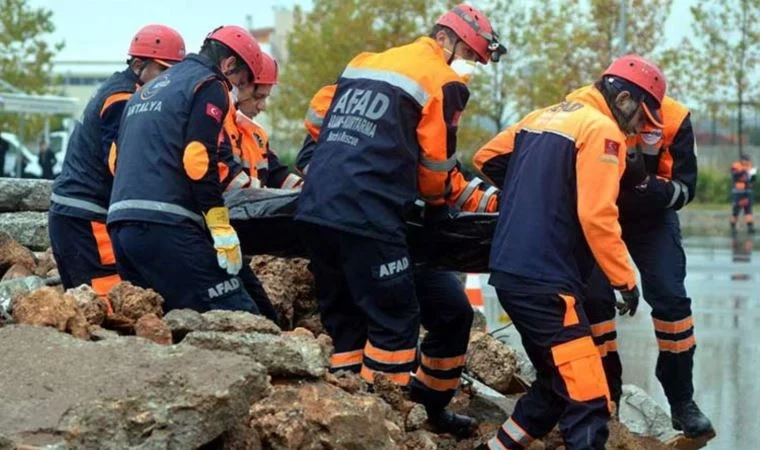 AFAD: Depremlerde can kaybı 6 bin 234