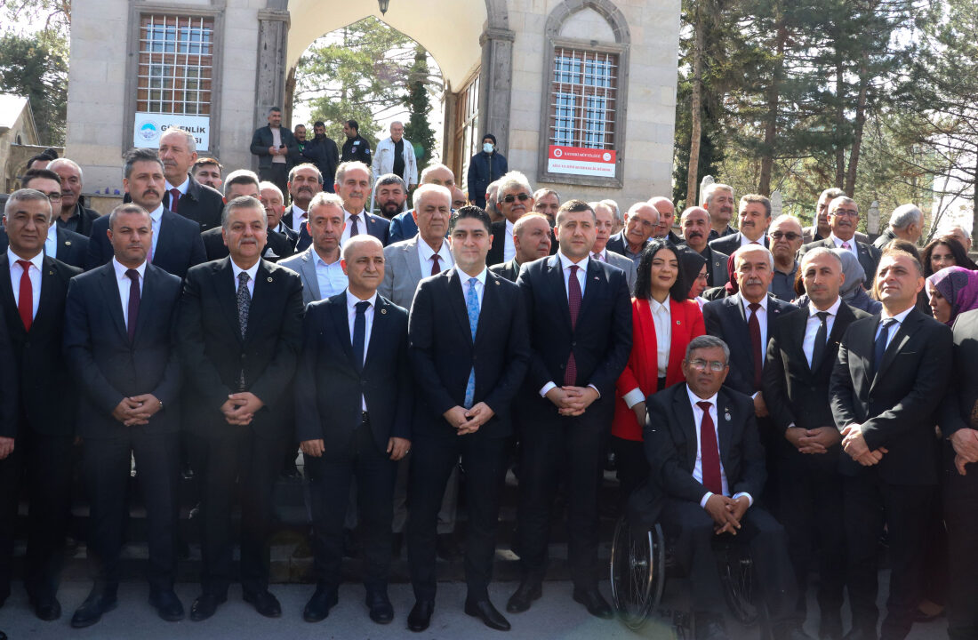 MHP Kayseri milletvekili adayları kurban keserek seçim çalışmalarına başladı