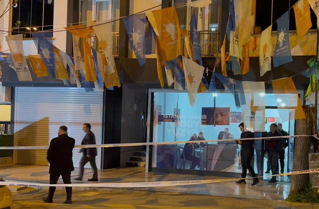 AK Parti’nin Bahçelievler ve Kuleli bürolarına ateş açıldı