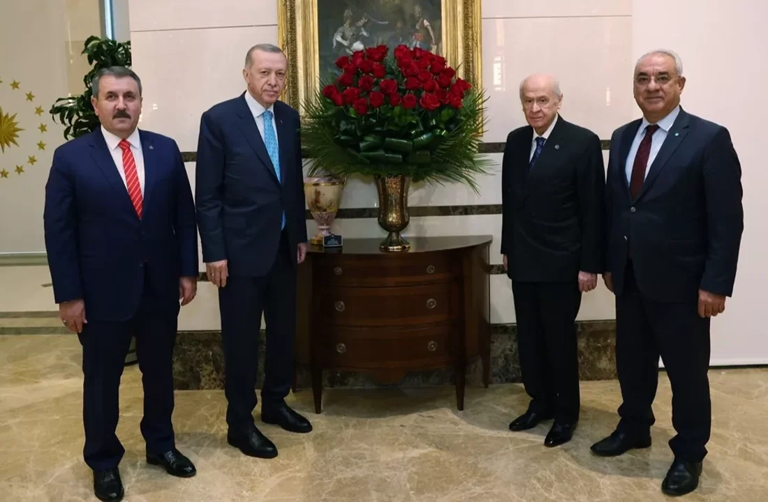 Cumhurbaşkanı Erdoğan, MHP Lideri Bahçeli, BBP Lideri Destici ve DSP Lideri Aksakal ile bir araya geldi