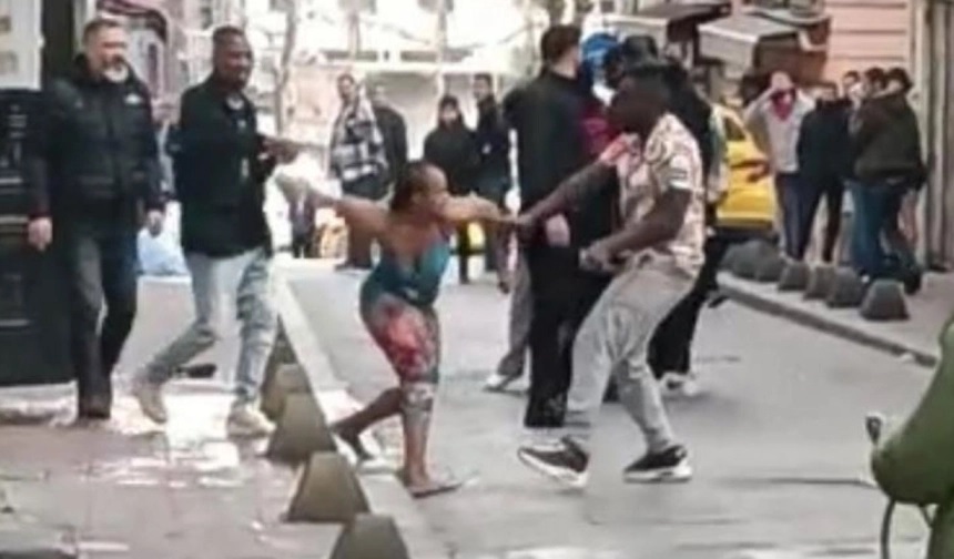 Molalı kavga: Dinlene dinlene birbirlerini dövdüler