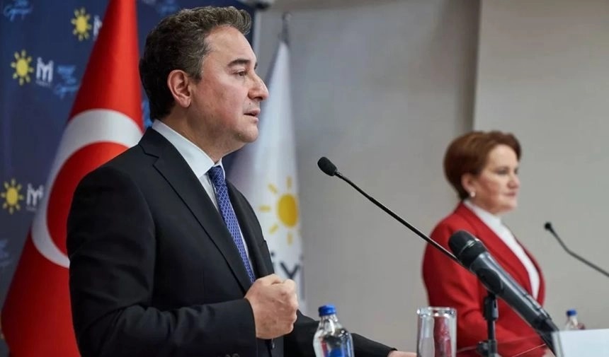 Ali Babacan YPG/PYD’ye ‘terör örgütüdür’ diyemedi!
