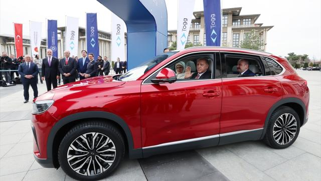 Togg Yunan basınında: Erdoğan Togg’un direksiyonunda