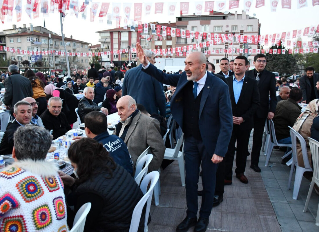 MHP’li Yıldırım: FETÖ’nün siyasi ayağını merak edenler CHP listelerine baksın