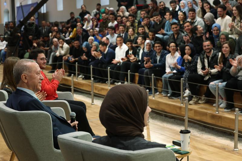Cumhurbaşkanı Erdoğan: Umutsuzluk dalgalarına asla prim vermeyin