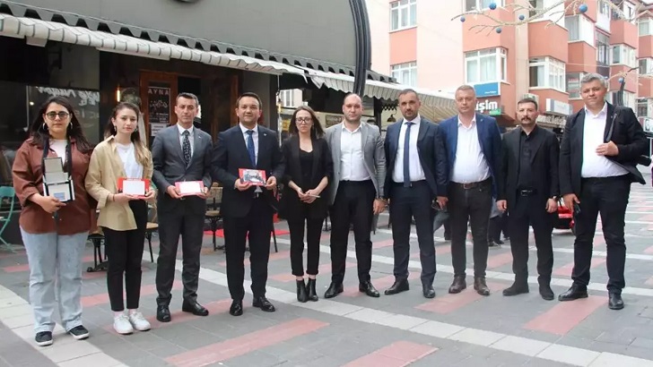 Bolu MHP’den yine bir farkındalık: Türkiye Yüzyılına gençlerden destek istedi…