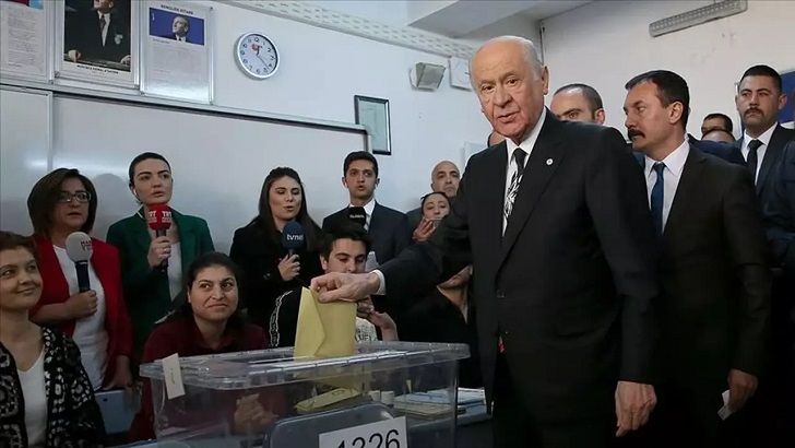 MHP lideri Bahçeli Ankara’da oy verdi: İnşallah seçim hayırlara vesile olacaktır