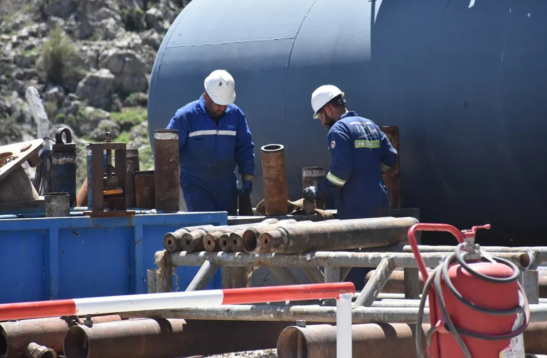 Bölgeye petrol piyangosu: 40 yıldır neden gözlerinin burada olduğunu şimdi anlıyoruz