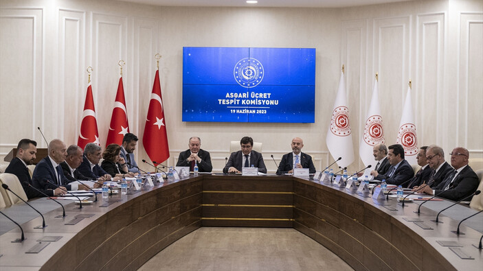 Asgari Ücret Tespit Komisyonu ikinci toplantısı sona erdi! İlk açıklama TÜRK-İŞ’ten geldi