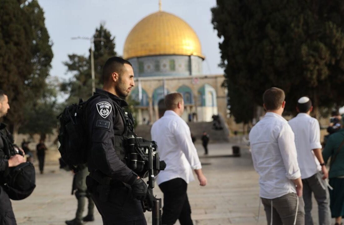 Fanatik Yahudilerden Mescid-i Aksa’ya baskın