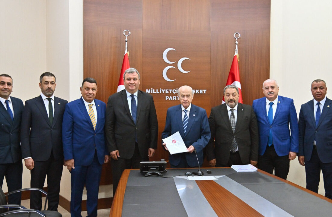 “MHP Deprem Bölgesi İnceleme Heyeti” yaptıkları tespitleri Devlet Bahçeli’ye sundu