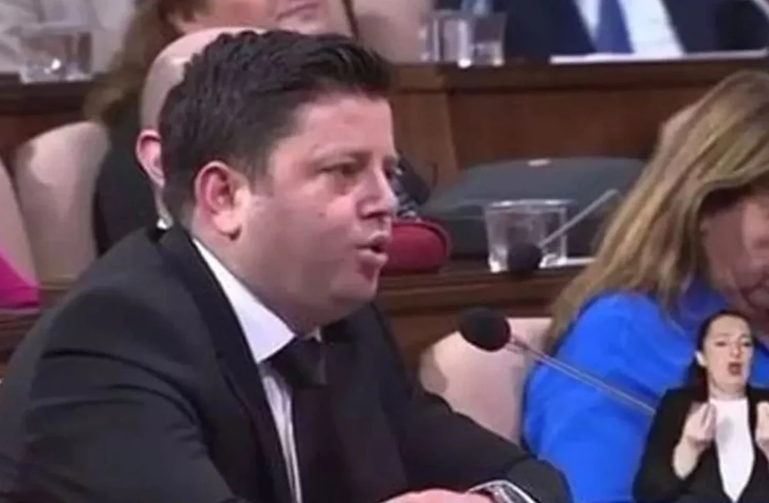 Canpolat’ın açıklamaları rezaleti ortaya döktü! CHP, İBB Meclis’inde köşeye sıkıştı