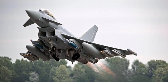 ‘İngiltere ve İspanya’dan 40 adet Eurofighter Typhoon savaş uçağı almayı planlıyoruz’