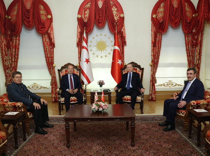 Cumhurbaşkanı Erdoğan, KKTC Cumhurbaşkanı Tatar ile görüştü