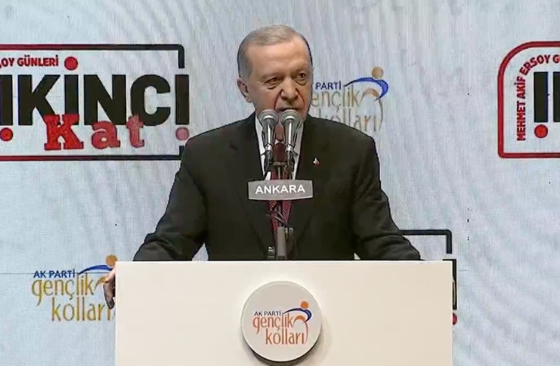 Cumhurbaşkanı Erdoğan: Teröristle aynı dili konuşan, terörist gibi muamele görmekten kaçamaz