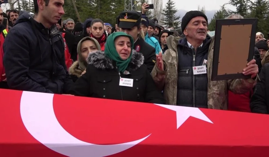 Şehit babasından evladına veda: Seninle gurur duyuyorum oğlum