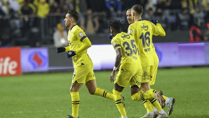 Fenerbahçe, UEFA Şampiyonlar Ligi’nde play-off turu için sahaya çıkacak
