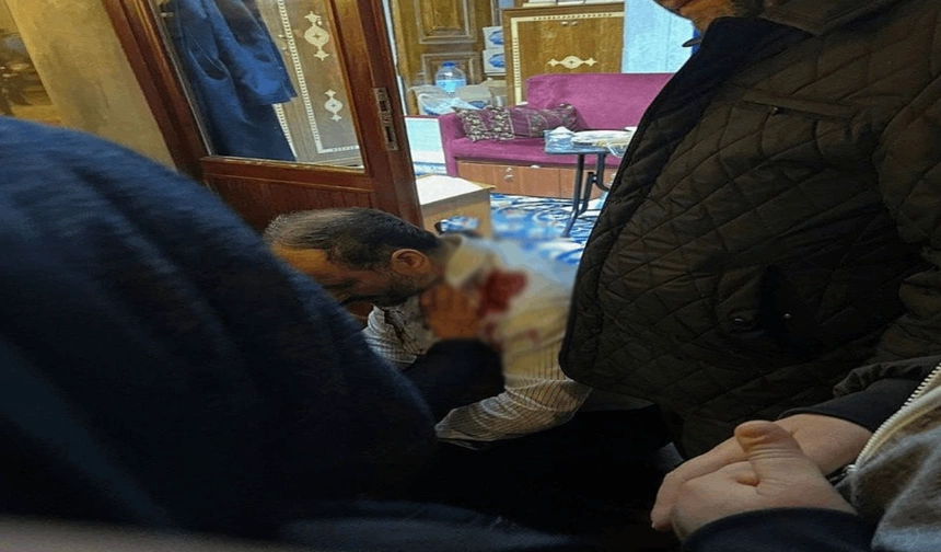 Fatih Camii imamına bıçaklı saldırı