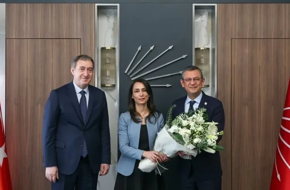 Özgür Özel’den DEM Parti itirafı: Görüşmemiz cesarettir diyerek ittifakı ilan etti!