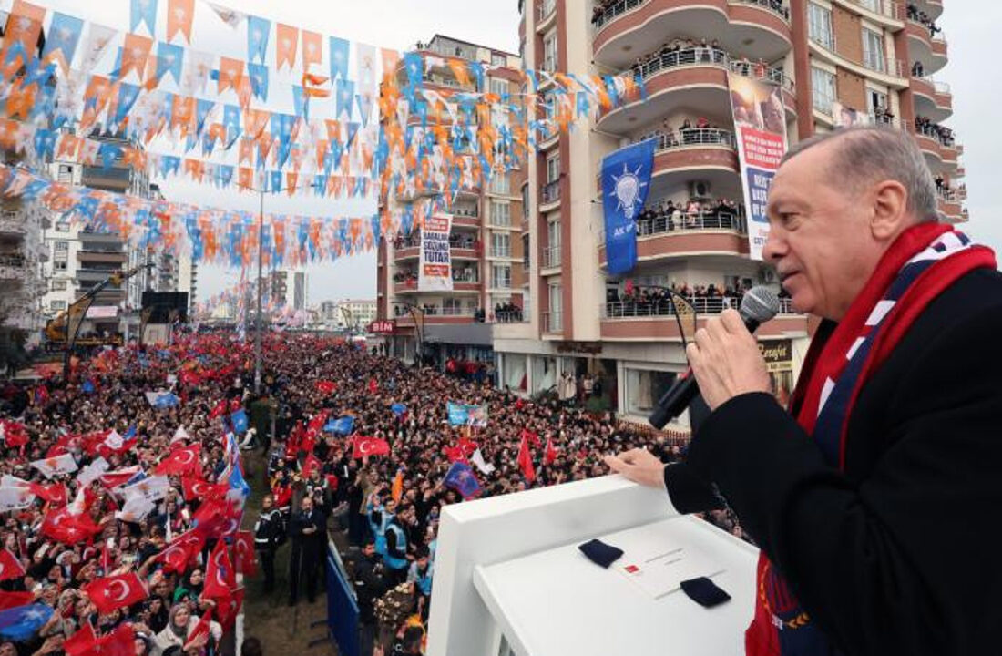 Cumhurbaşkanı Erdoğan: Milletin sıkıntısından medet umacak duruma düştüler