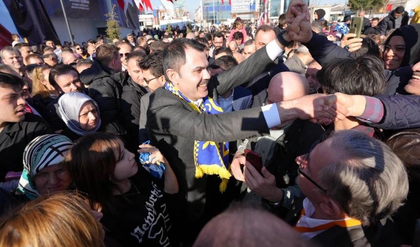 İBB Başkan Adayı Murat Kurum “Millet bahçemizin ismi Necmettin Erbakan Millet Bahçesi olmuştur” diyerek duyurdu