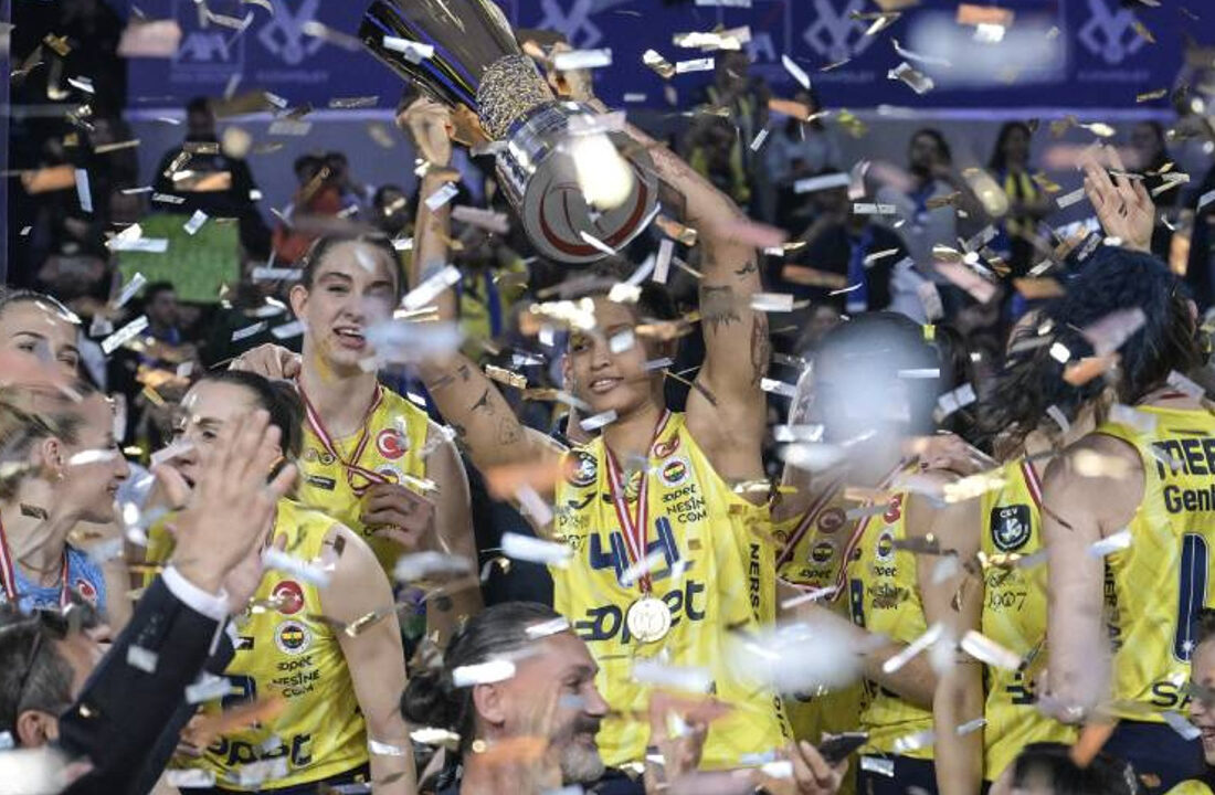 Fenerbahçe Opet, 7 yıl aradan sonra Türkiye Kupası’nı aldı