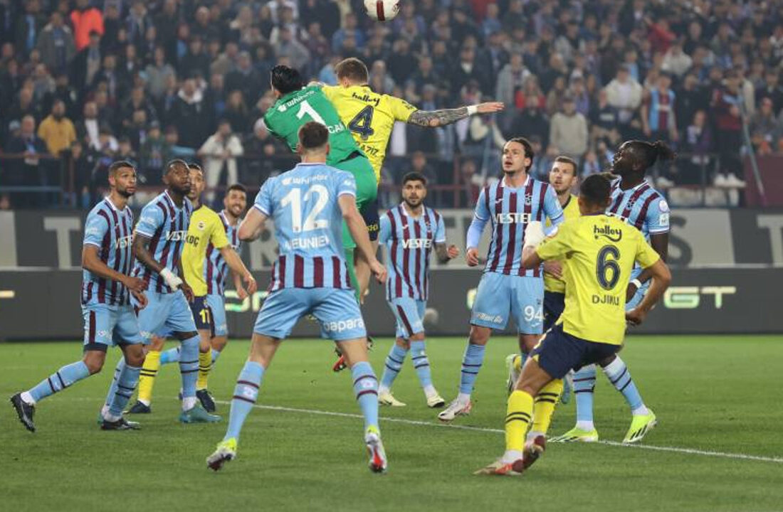 Maçta 5 gol var! Fenerbahçe, zirve takibini sürdürüyor