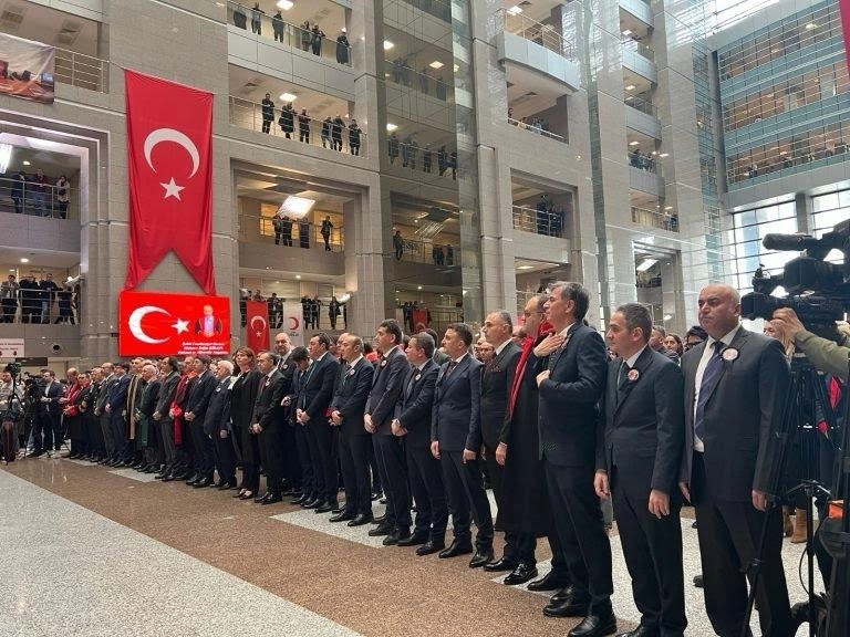 Hakim ve savcılar şehit meslektaşları Mehmet Selim Kiraz’ın anısına düzenlenen iftarda buluştu