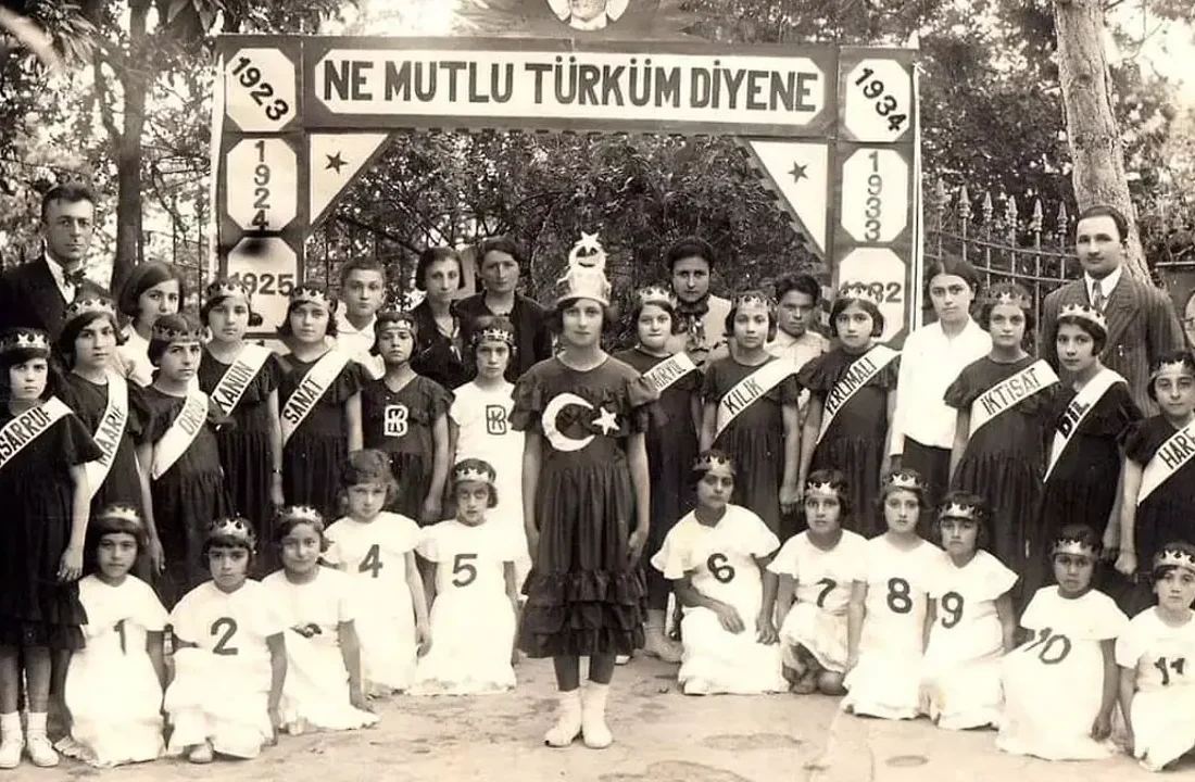 Milli iradenin simgesi TBMM 104 yıl önce açıldı