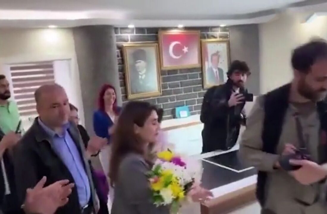 DEM Partililerden Atatürk ve Cumhurbaşkanı Erdoğan’a hakaret! Skandal sonrası harekete geçildi