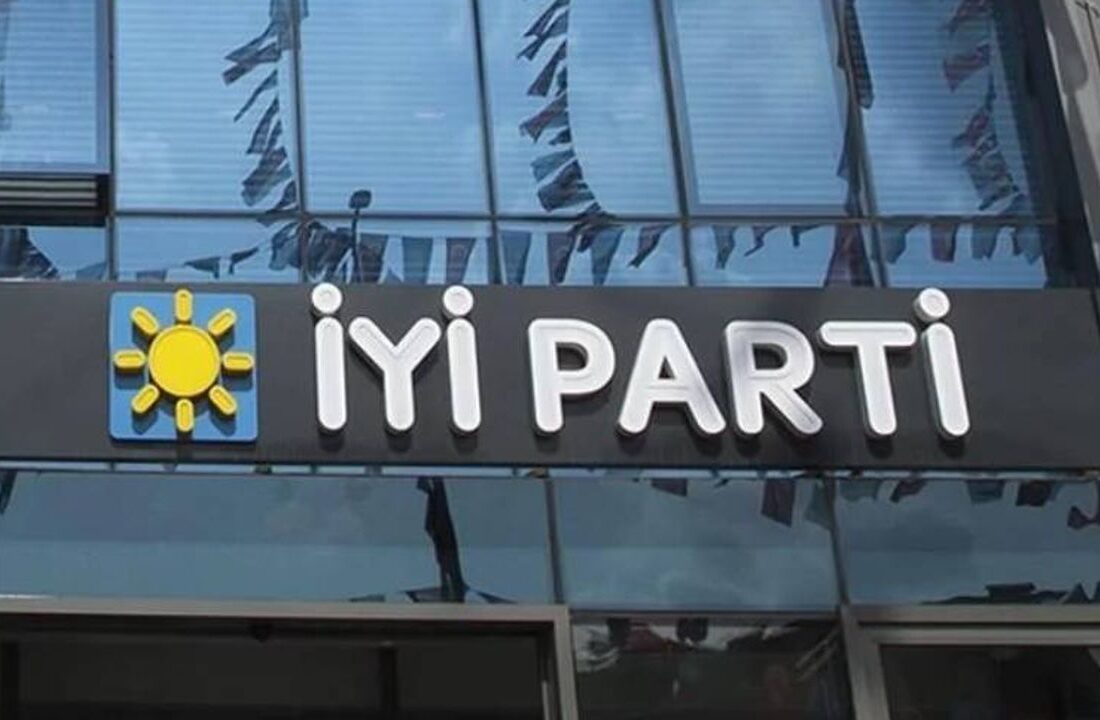 İyi Parti’de bir istifa daha! Karacabey Belediye Başkanı Fatih Karabatı istifa etti