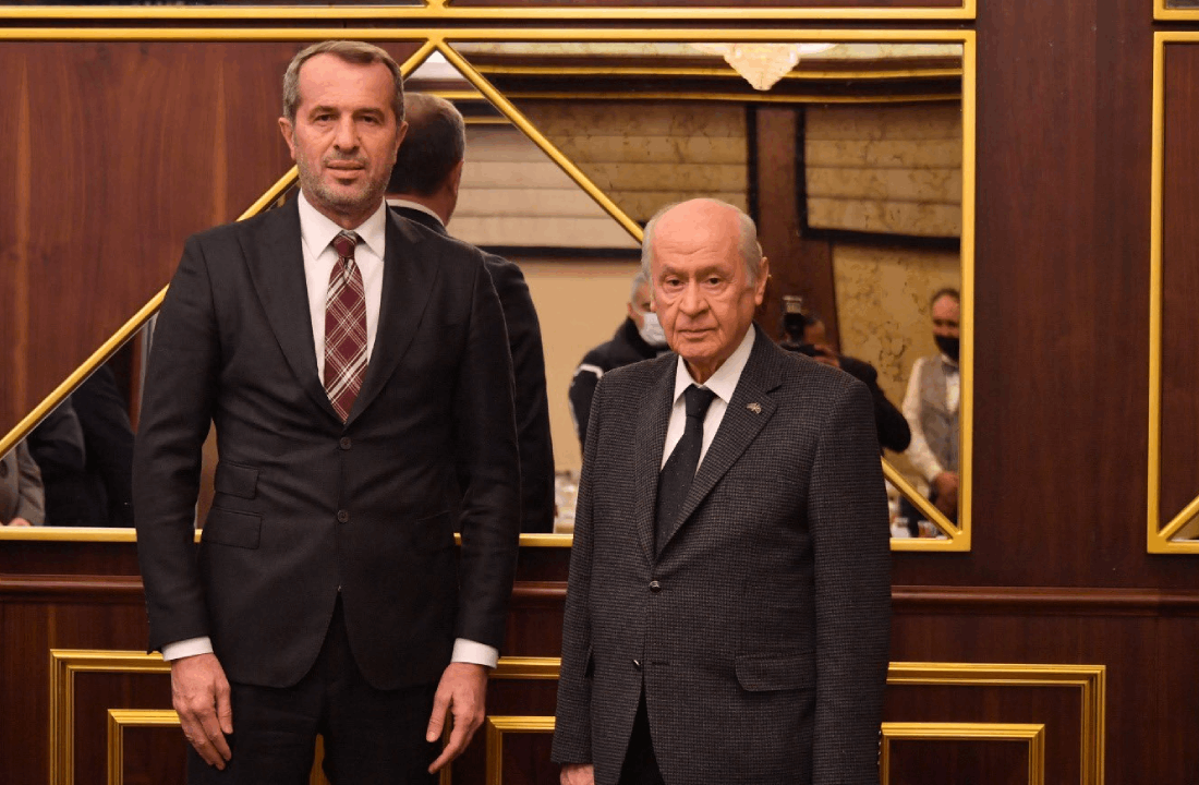 Saffet Sancaklı MHP’ye döndü