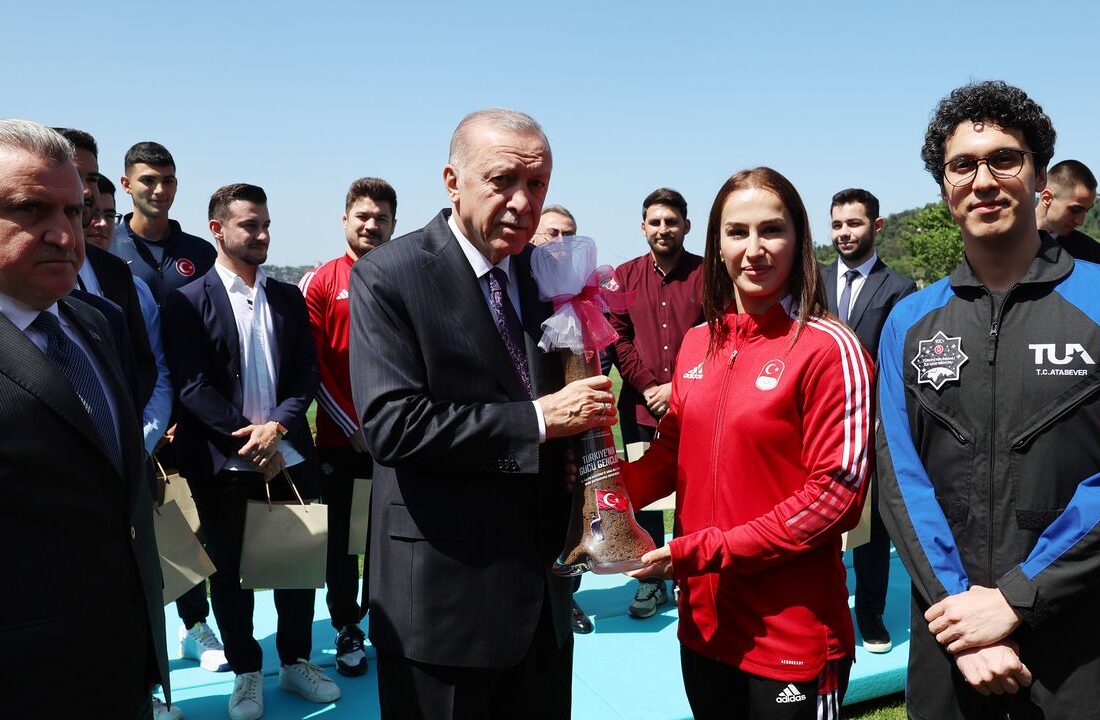 Cumhurbaşkanı Erdoğan: 19 Mayıs esarete karşı özgürlüğün ve umudun sembolüdür