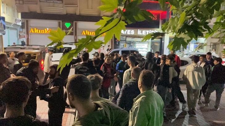 Galatasaray ve Fenerbahçe’nin şampiyonluk maçları sonrası olaylar