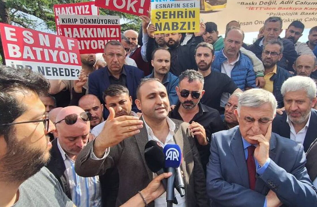 Özel halk otobüsü sahiplerinden İBB’ye protesto