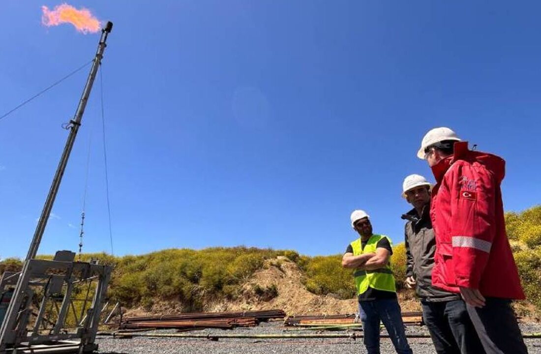 Silivri’de çıkarılmaya başlanan doğalgazın ilk ateşi yandı
