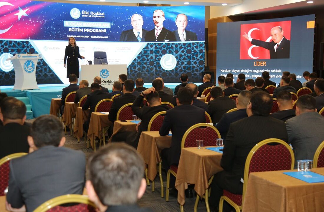 Ülkü Ocakları İl Ocak Başkanları Eğitim Programı kapsamında peş peşe oturumlar gerçekleşti