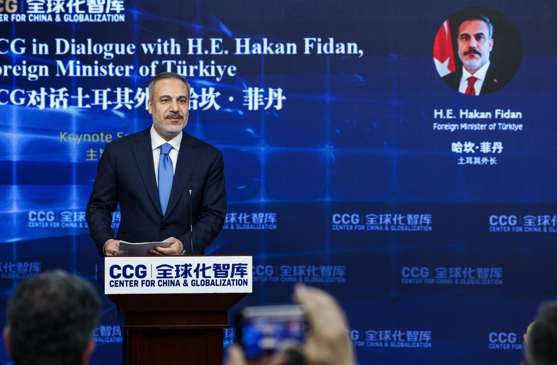 Dışişleri Bakanı Fidan, Çin’de “Değişen Dünya Düzeninde Türkiye-Çin İlişkilerini” anlattı