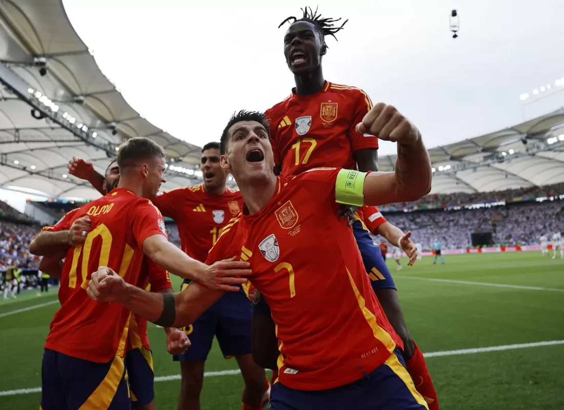 İlk yarı finalist İspanya oldu