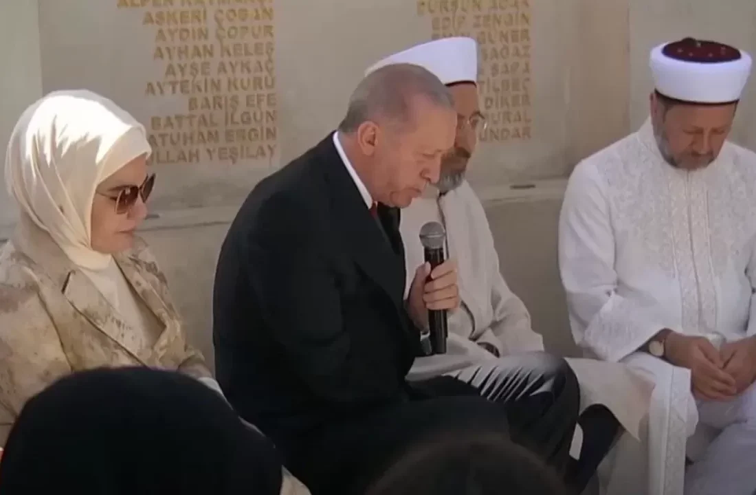 Cumhurbaşkanı Erdoğan 15 Temmuz Şehitler Makamı’nda