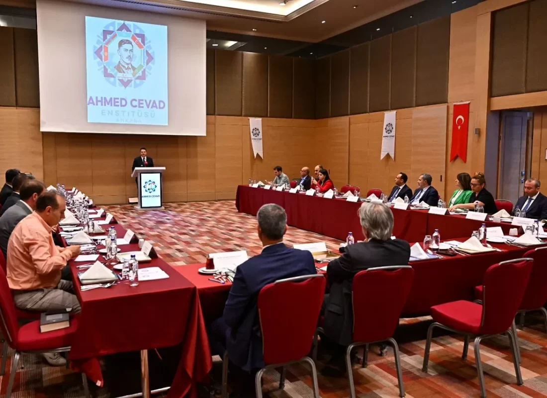Ahmed Cevad Enstitüsü’nden akademisyenlerle istişare toplantısı