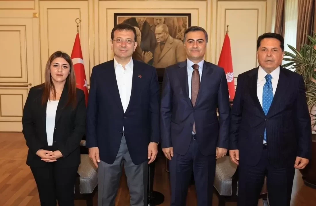 İmamoğlu ”PKK sizi tükürüğüyle boğar” diyen Zeydan’la kol kola!