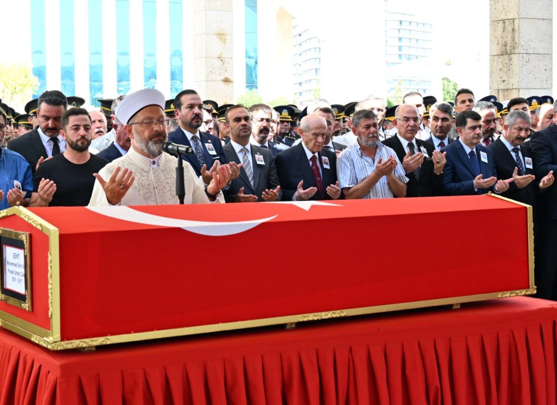 MHP Lideri Bahçeli, Şehit Uzman Çavuş Önk’ün cenaze törenine katıldı